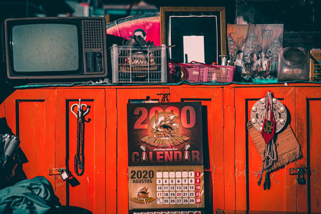 From Locker Room to Six-Figure Payday: The Manager Who Cashed In On a Boombox and a Viral Beat
