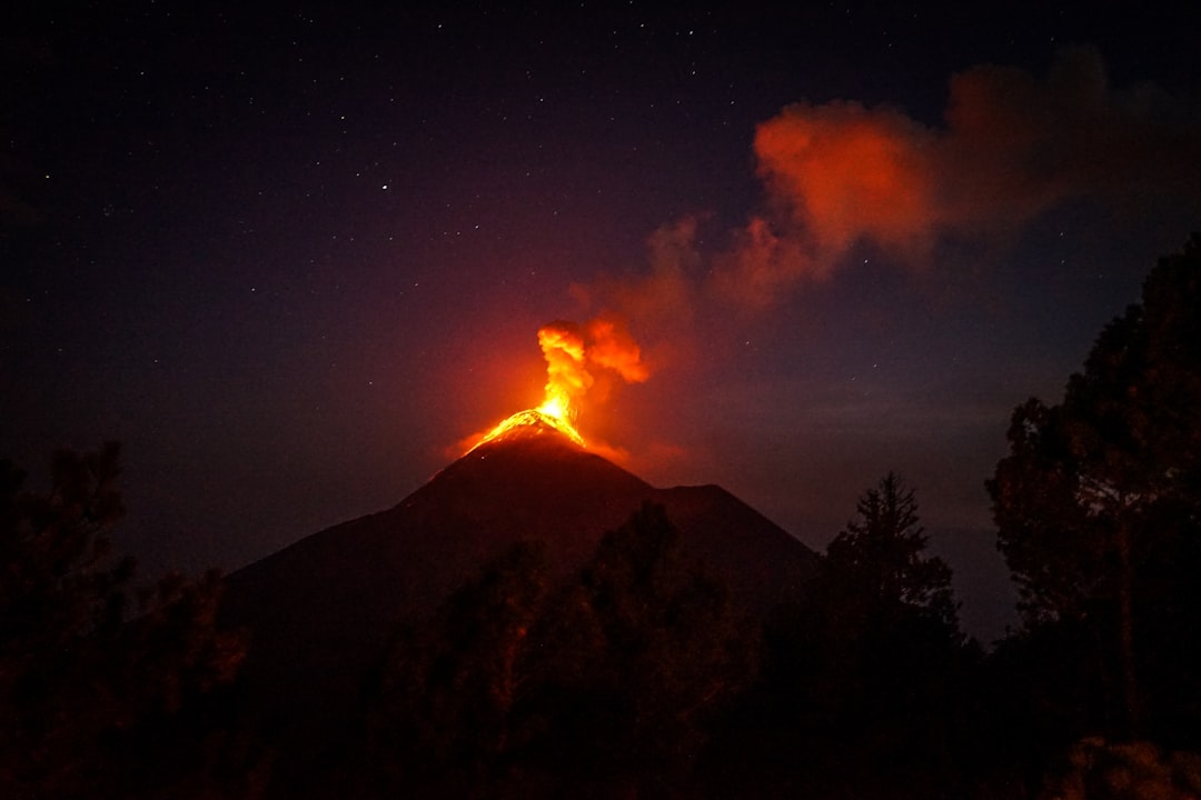 Red Alert in Hawaii: Earth's Most Restless Volcano Is Gearing Up to Blow!