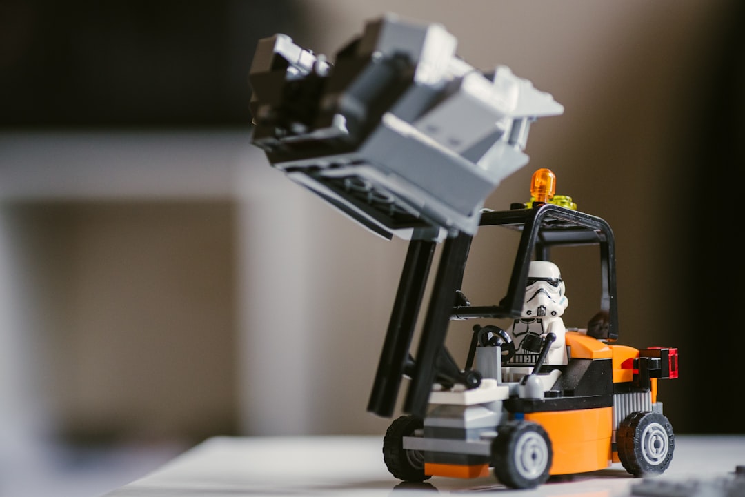 They Unleashed a Robot on This Colorado Construction Site, and It's Drilling Perfect Holes While Humans Watch